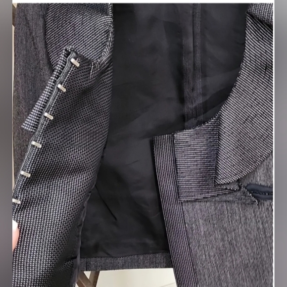 Authentic Louis Vuitton Pant Suit Set - Picture 10 of 10